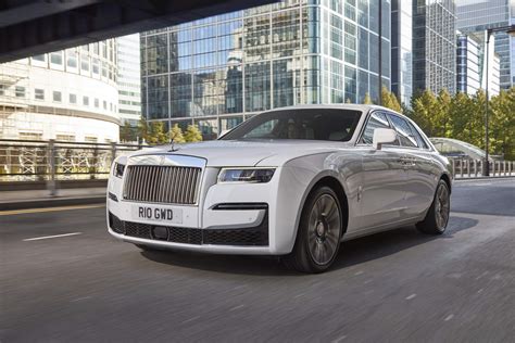 Rolls-Royce Ghost (2021) | Reviews | Complete Car