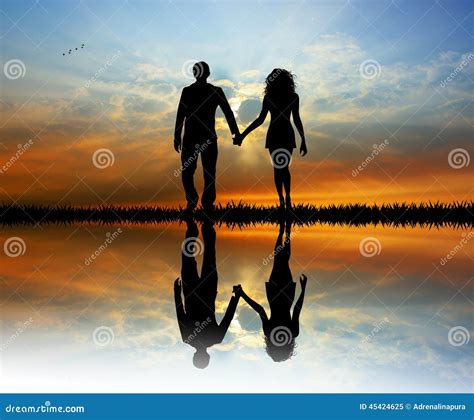 Lovers Silhouette at Sunset Stock Illustration - Illustration of ...