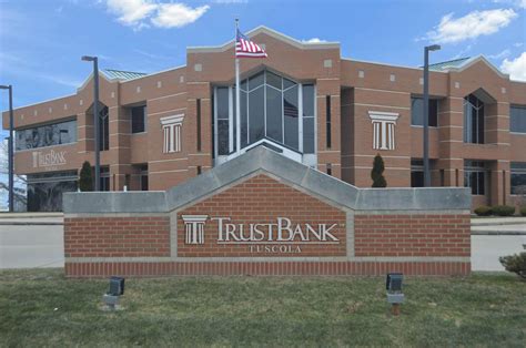 TrustBank Tuscola, IL | TrustBank | Illinois & Arizona Banking ...