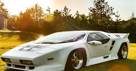 Here's Why The Vector W8 Is A Sports Car Worth Collecting