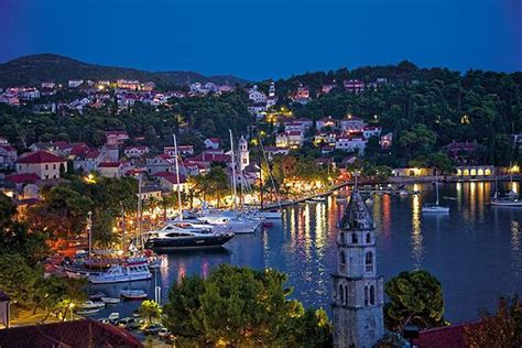 Entertainment and Nightlife in Cavtat, Dalmatia, Croatia
