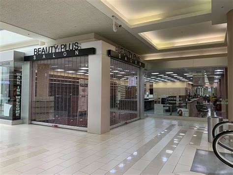 Poughkeepsie Galleria Loses Longtime Shops