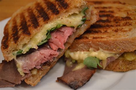 Sheilah's Kitchen: Roast Beef Panini