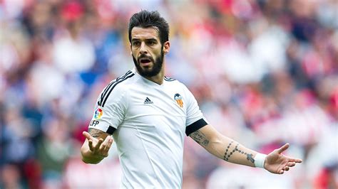 Valencia's Alvaro Negredo out after appendix surgery - ESPN