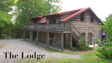 Smoky Cabins Presents The Lodge in Townsend TN. - YouTube