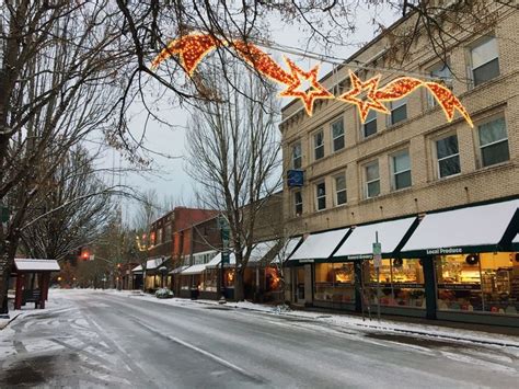 Winter in charming McMinnville, Oregon | Mcminnville, Tourism website, Oregon