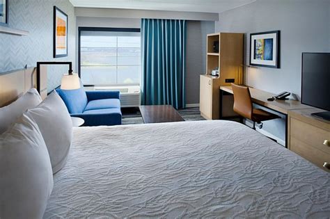 Hilton Garden Inn Providence (Providence, RI): What to Know BEFORE You ...