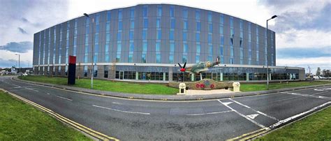 HAMPTON BY HILTON EDINBURGH AIRPORT (Scotland) - Specialty Hotel Reviews, Photos, Rate ...