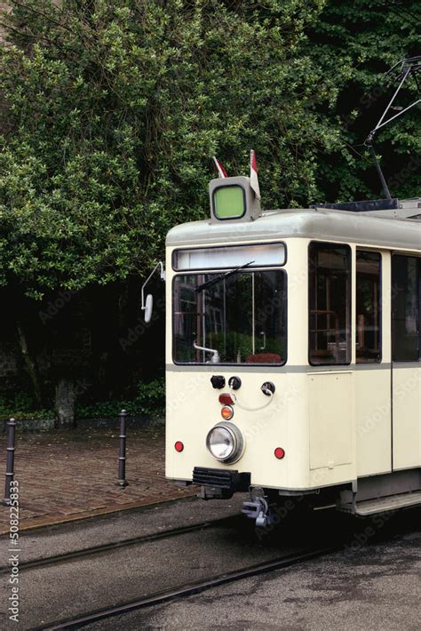 historische straßenbahn Stock Photo | Adobe Stock