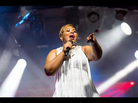 Lebo Sekgobela takes her tour to Graceland – Ridge Times