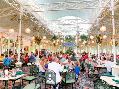 16 Best (And Worst!) Magic Kingdom Restaurants - Disney Trippers