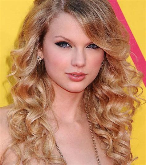 10 Taylor Swift Hairstyles That Are Trendy And Stylish