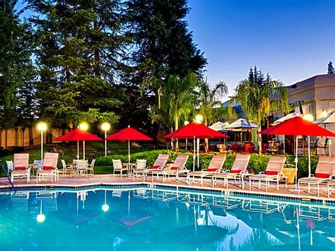 Top 14 Hotels with Pool in Rancho Cordova