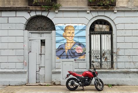 Evita street art - murals & political propaganda featuring Eva Perón in ...