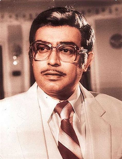 Sanjeev Kumar photos and images - Cinestaan.com | Sanjeev kumar, Best actor, National film awards