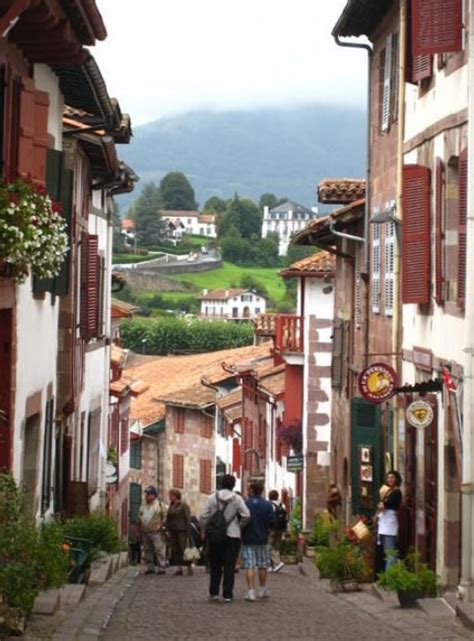 Follow the Camino - Tour France/Spain Border in the Steps of Hemingway! - Clever Housewife | The ...