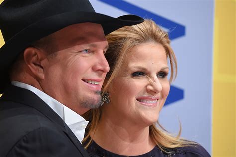 Garth Brooks + Trisha Yearwood: Their Most Adorable Moments ...