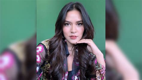 Urus Keluarga saat Ramadan, Raisa Andriana Teringat Sosok Ibu - TIMES ...