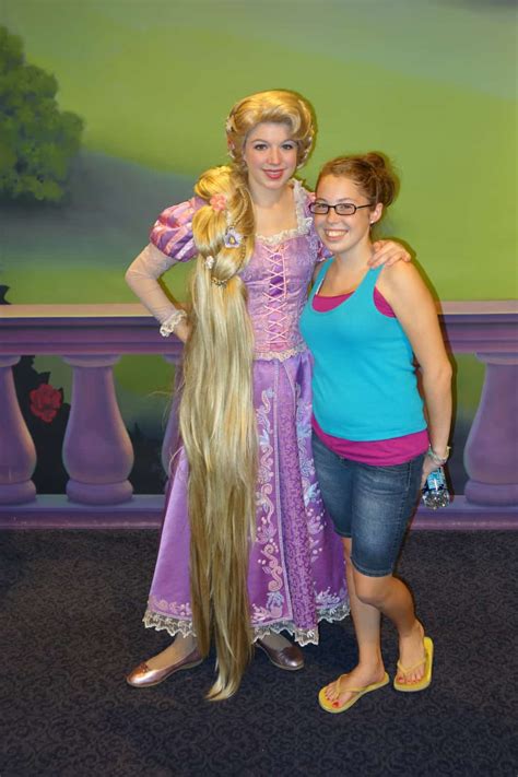 Rapunzel at Town Square Theater in Magic Kingdom - KennythePirate.com