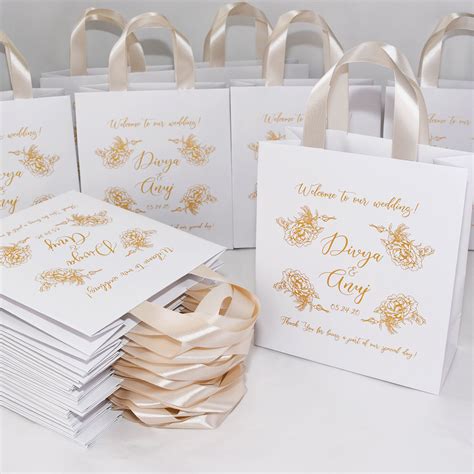 25 Champagne & Gold Wedding Welcome bags, Elegant Personalized Gift or Favor Bag with satin ...