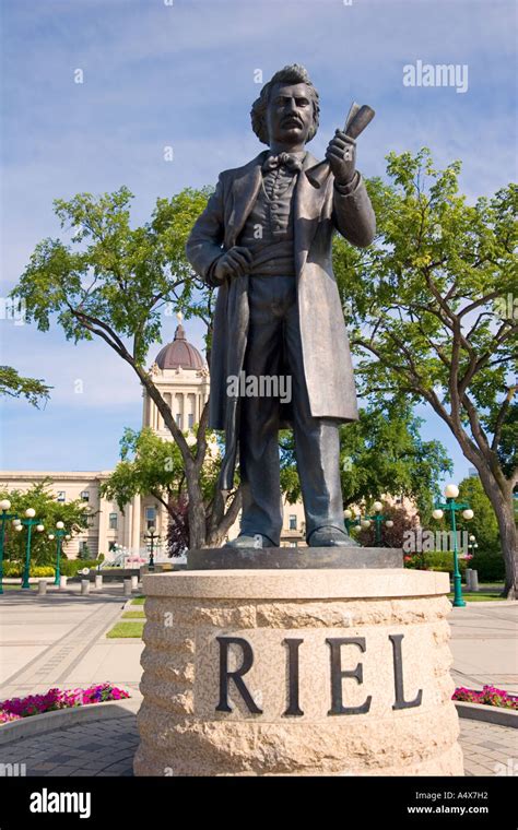 Louis Riel statue, Legislative Building, Winnipeg, Manitoba, Canada Stock Photo - Alamy