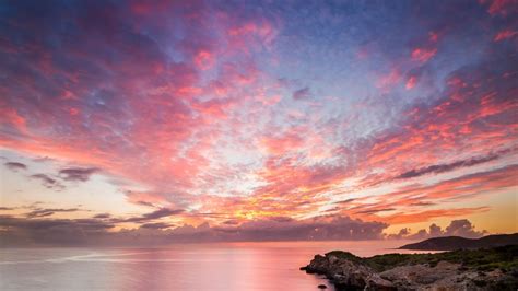 海洋，海岸，岩石，日落，紅色的天空，美麗的風景 電腦桌布 | 1920x1080 桌布下載 | HK.HDWALL365.com