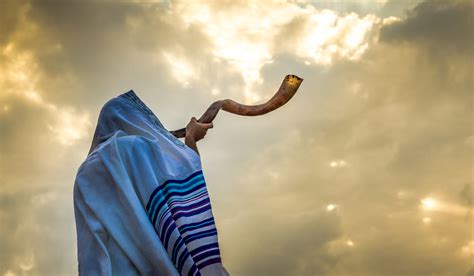 What is the Biblical Meaning of the Shofar? - Olives & Honey