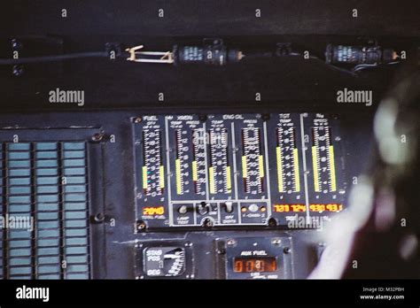 SH-60B PHOTO BY MATTHEW THOMAS seahawk cockpit 03 by navalsafetycenter ...