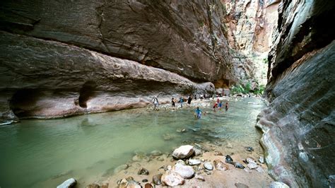 Be Aware of Flash Flood Dangers in Utah Slot Canyons