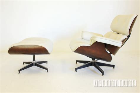 EAMES Lounge Chair Replica *Italian Leather