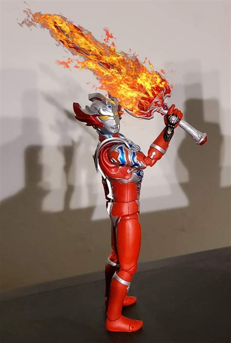 S.H. Figuarts Ultraman Taiga Tri-Strium