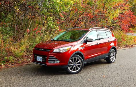 SUV Review: 2016 Ford Escape SE 4WD | Driving