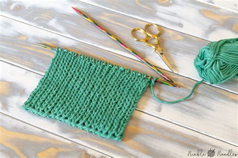 How to knit the double stockinette stitch for beginners [+Video]