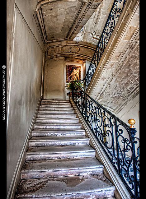 Villandry Chateau Stairs | Loire valley chateau, Loire valley france, Chateau de villandry