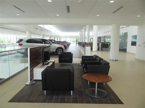 BMW of Fort Lauderdale car dealership in Fort Lauderdale, FL 33316-2620 | Kelley Blue Book