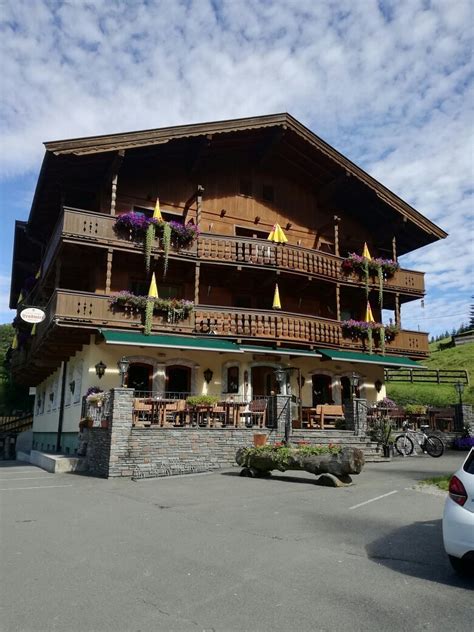 GASTHOF LENDWIRT - Updated 2021 Prices, Hotel Reviews, and Photos (Westendorf, Austria ...