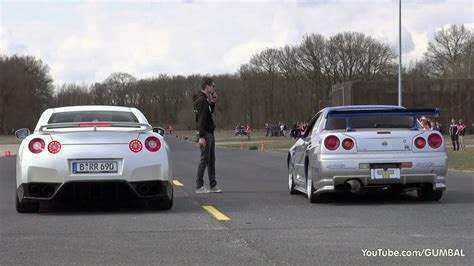 Nissan skyline gtr r34 vs gtr r35