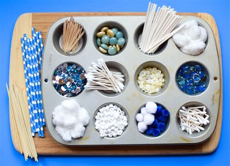 Winter STEM- Build A Snowflake Tinker Tray | What Can We Do With Paper And Glue