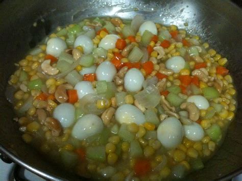 Filipino | Pinoy Recipes: Vegetables with Quail Eggs