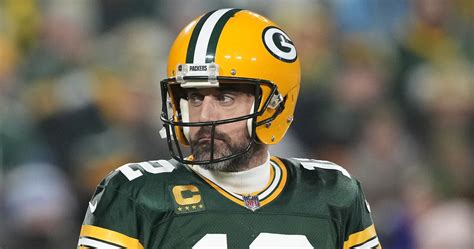 Examining Impact of Aaron Rodgers' Contract on Potential Packers Trade ...