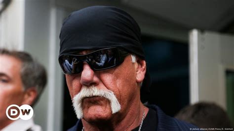 Hulk Hogan awarded millions in lawsuit – DW – 03/19/2016