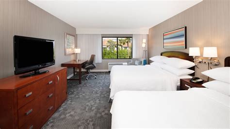 Oakland Airport Hotels | Courtyard Oakland Airport