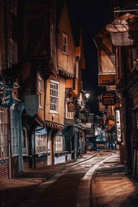 The Shambles, York looking very Harry Potter : r/pics