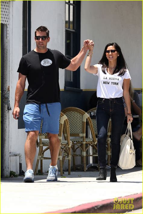 Olivia Munn & Aaron Rodgers Dating, Hold Hands After PDA Packed Brunch ...