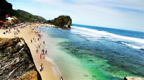 Indrayanti Beach in Indonesia | Jogja Post