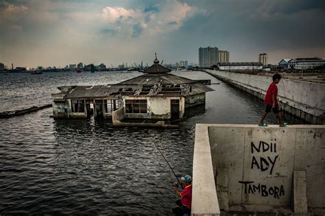 NY Times: Jakarta Is Sinking So Fast, It Could End Up Underwater ...