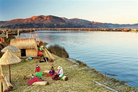 The incredible Uros Floating Islands of Lake Titicaca | Bunnik Tours