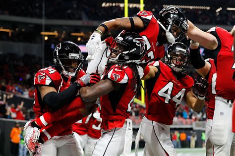 Tonight watch Falcons NFL game live streaming online easily on your iPhone X, Android, Windows ...