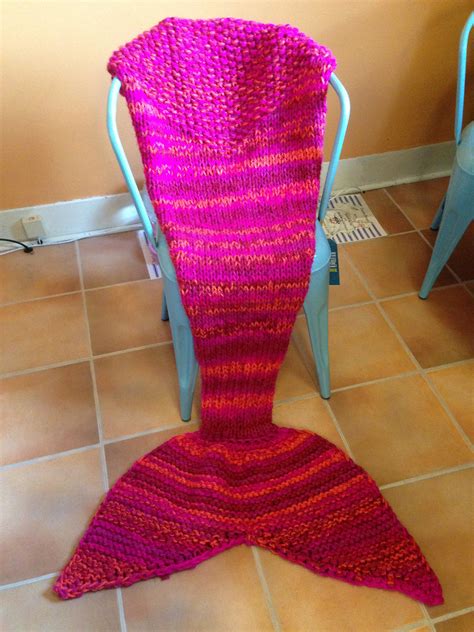 fibreandfabrics — Lovely FREE #knit mermaid tail pattern my Jennifer...