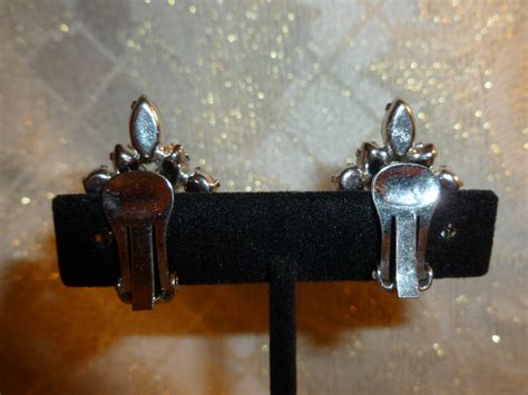 Vintage Clear Rhinestone Clip On Earrings Multiple Size Rhinestones Silvertone Setting Gorgeous ...